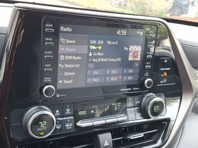 2020 Toyota Highlander LE