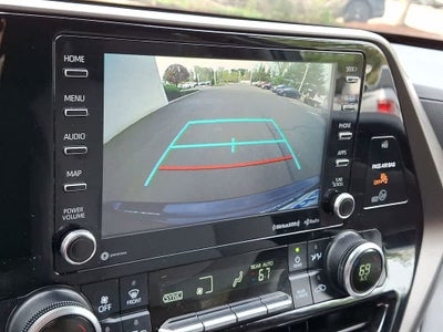 2020 Toyota Highlander LE