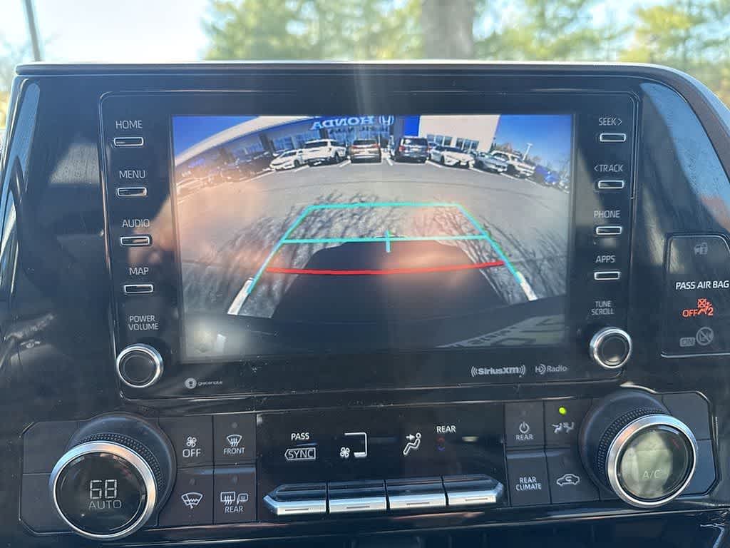 2020 Toyota Highlander LE