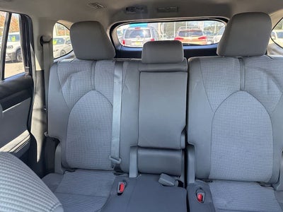 2020 Toyota Highlander LE