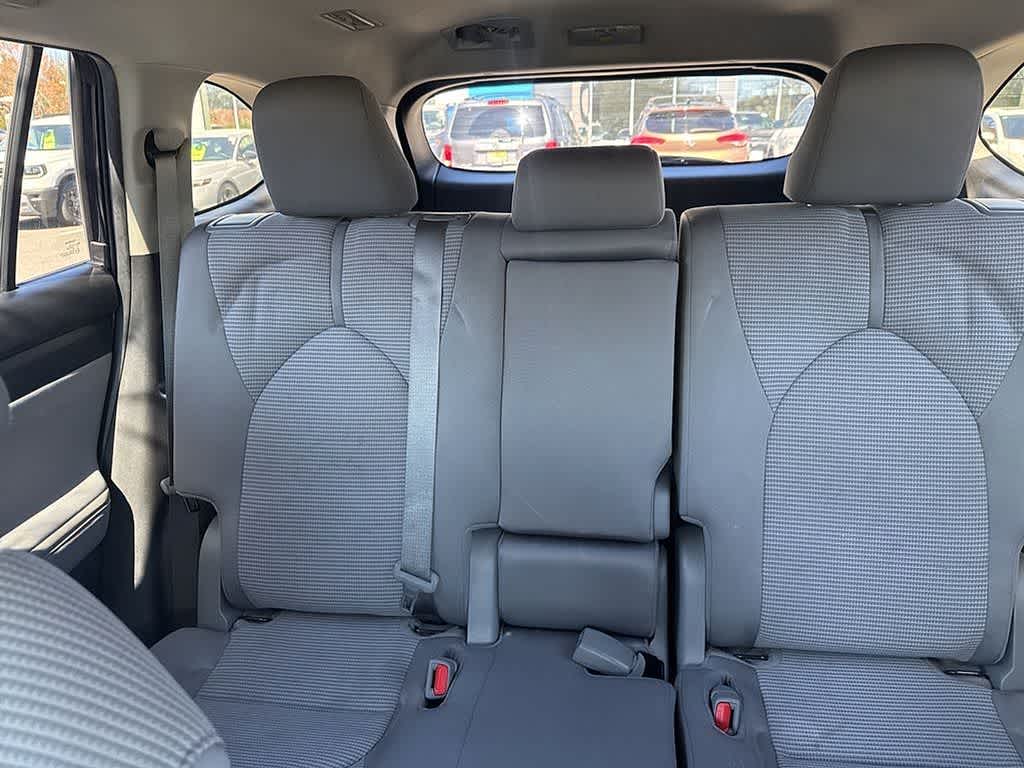 2020 Toyota Highlander LE