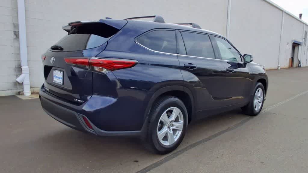 2020 Toyota Highlander LE