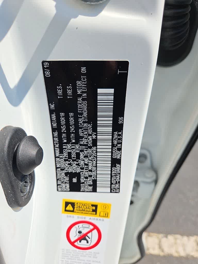 2019 Toyota Highlander LE