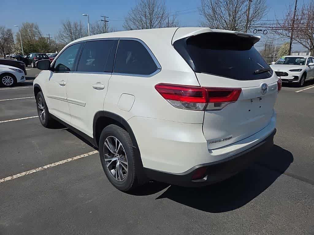 2019 Toyota Highlander LE
