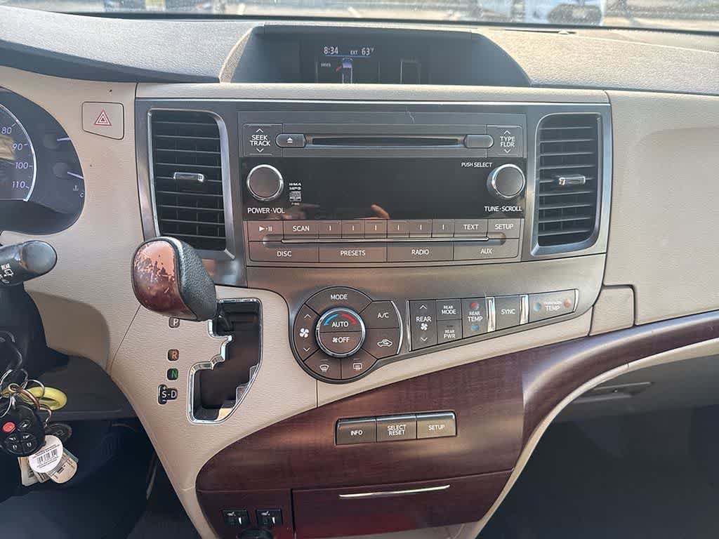 2012 Toyota Sienna XLE