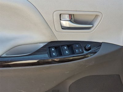 2016 Toyota Sienna XLE