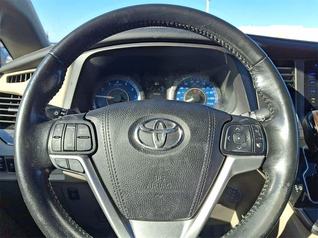 2016 Toyota Sienna XLE