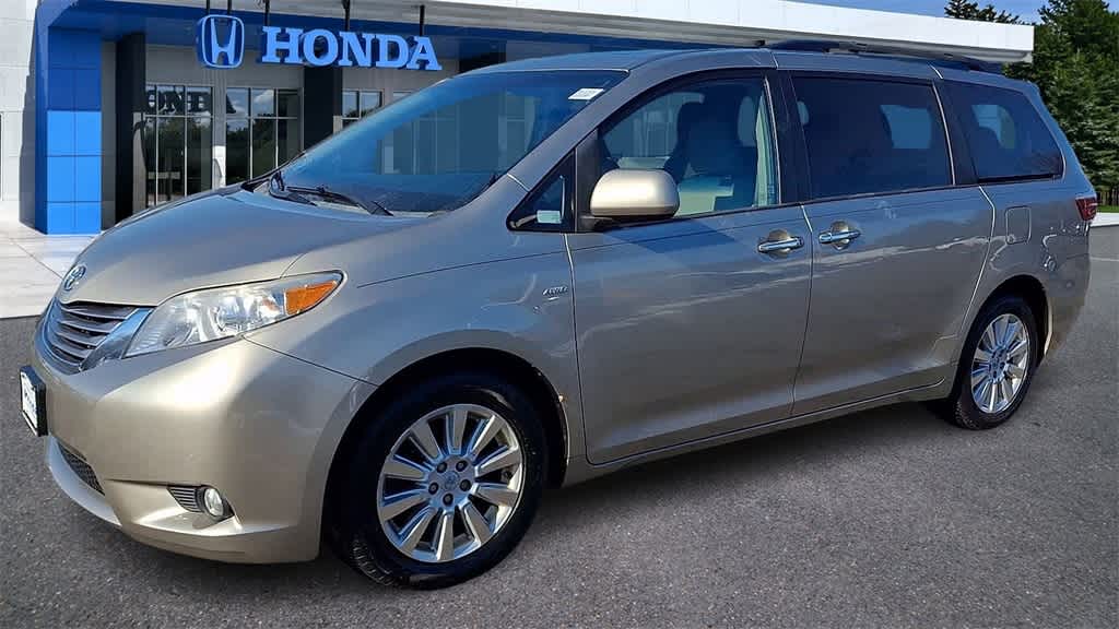 2016 Toyota Sienna XLE