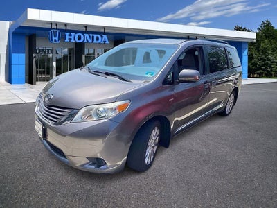 2017 Toyota Sienna LE