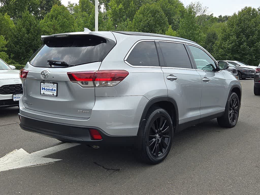 2019 Toyota Highlander SE