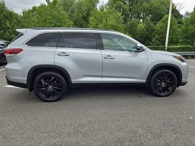 2019 Toyota Highlander SE