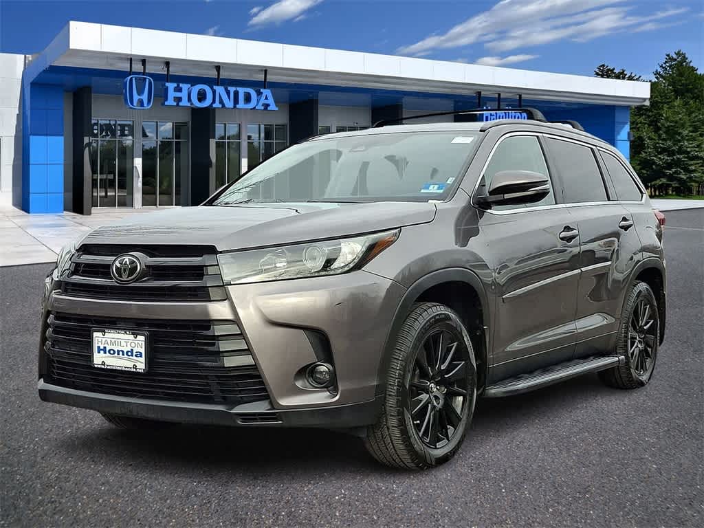 2019 Toyota Highlander SE