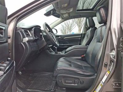 2019 Toyota Highlander SE