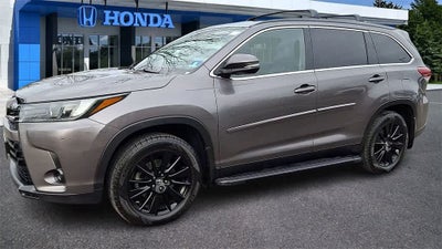 2019 Toyota Highlander SE