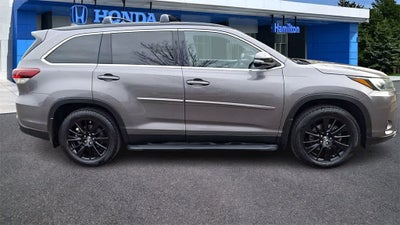 2019 Toyota Highlander SE