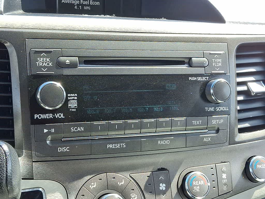 2011 Toyota Sienna LE