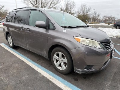 2011 Toyota Sienna LE