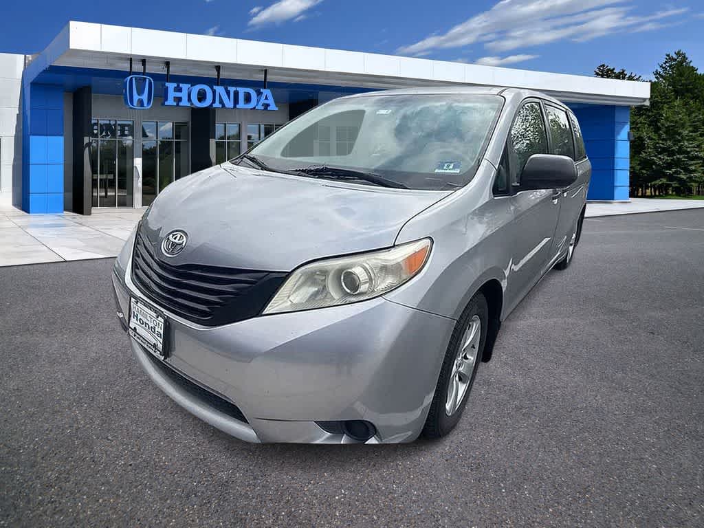 2013 Toyota Sienna L