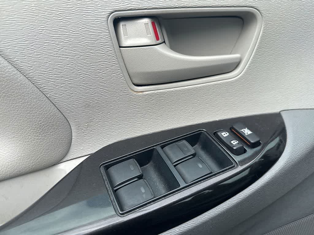 2013 Toyota Sienna L