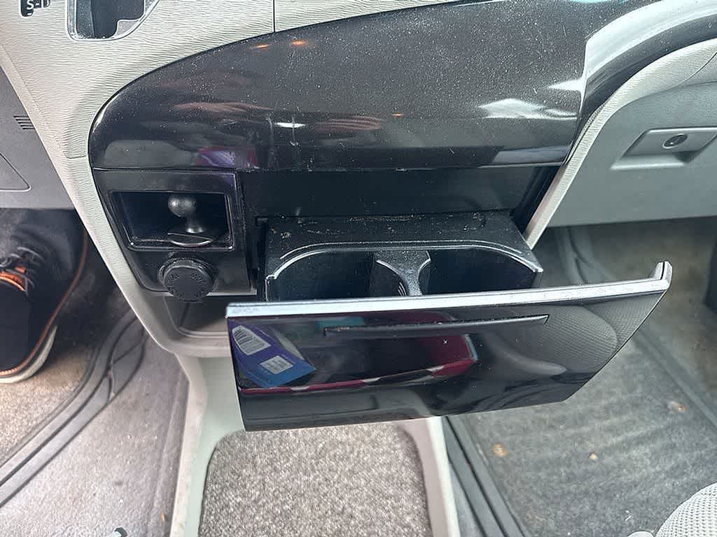 2013 Toyota Sienna L