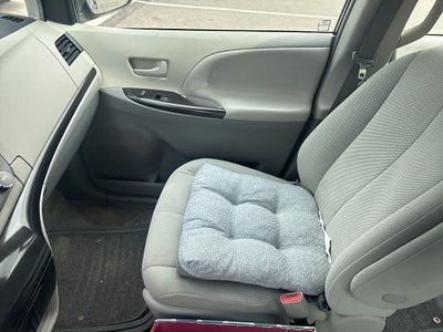 2013 Toyota Sienna L