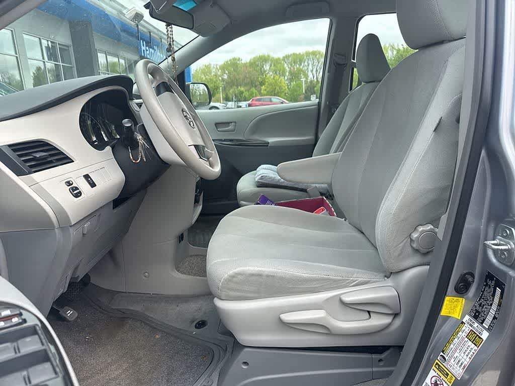2013 Toyota Sienna L