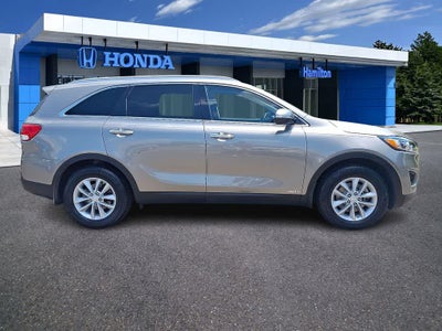 2017 Kia Sorento LX