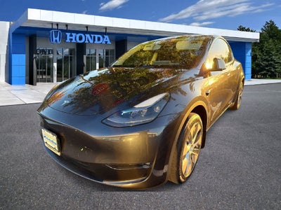 2024 Tesla Model Y Base