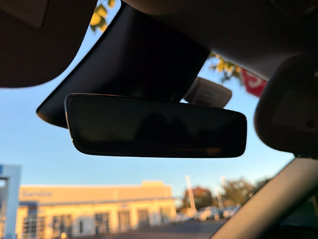 2024 Tesla Model Y Base
