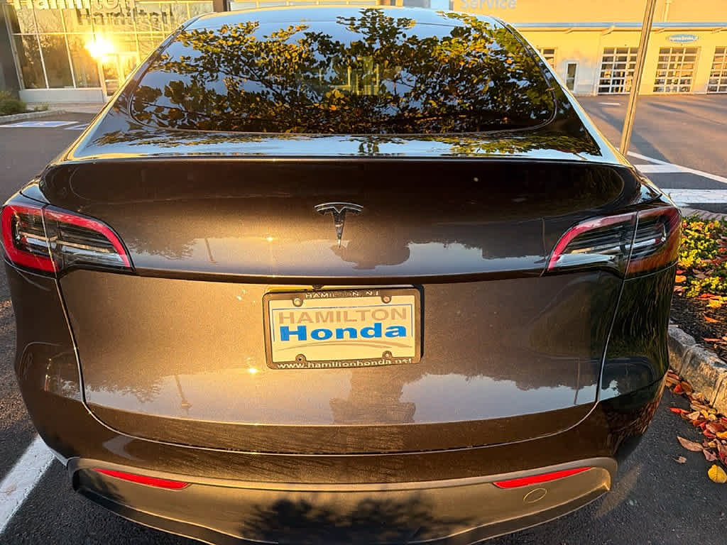 2024 Tesla Model Y Base
