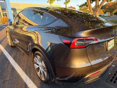 2024 Tesla Model Y Base