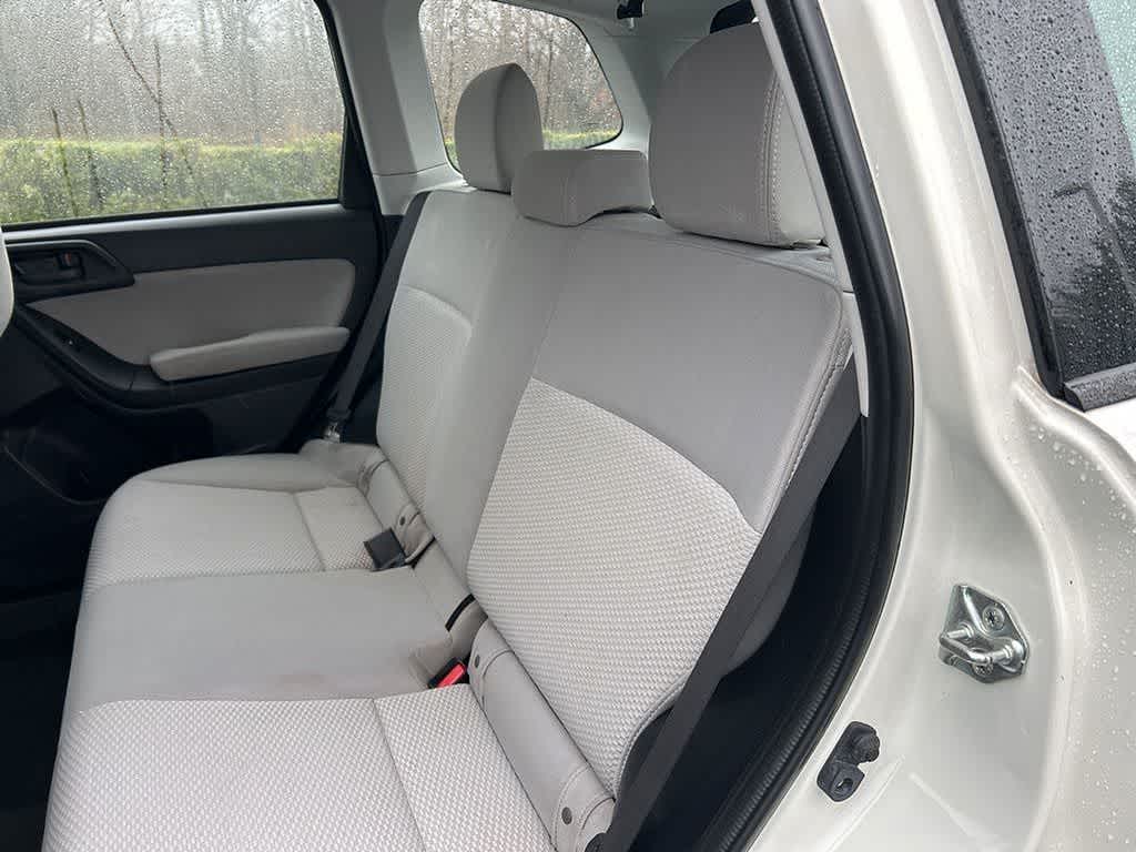 2015 Subaru Forester 2.5i