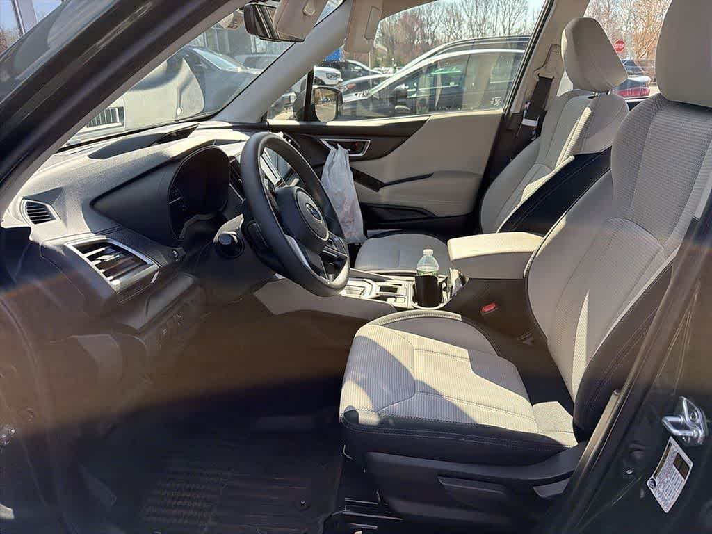 2024 Subaru Forester Base