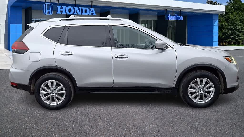 2020 Nissan Rogue SV