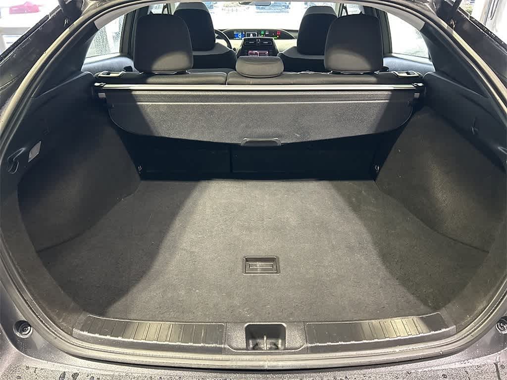 2022 Toyota Prius LE