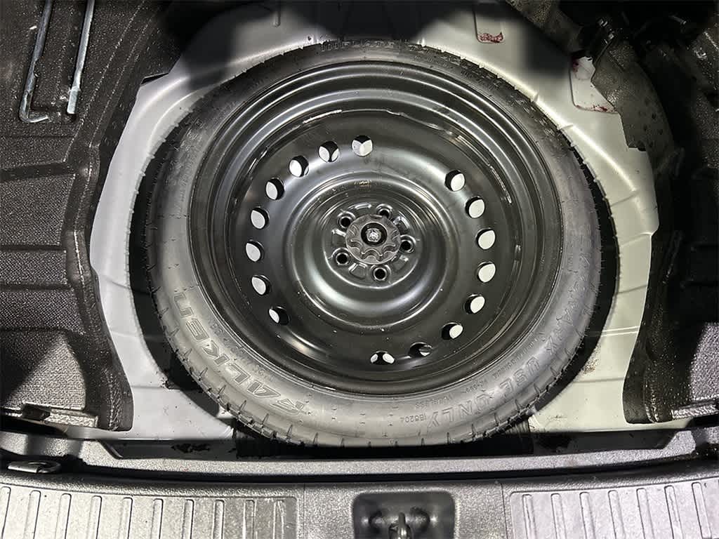 2022 Toyota Prius LE