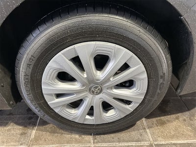 2022 Toyota Prius LE