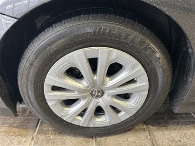 2022 Toyota Prius LE