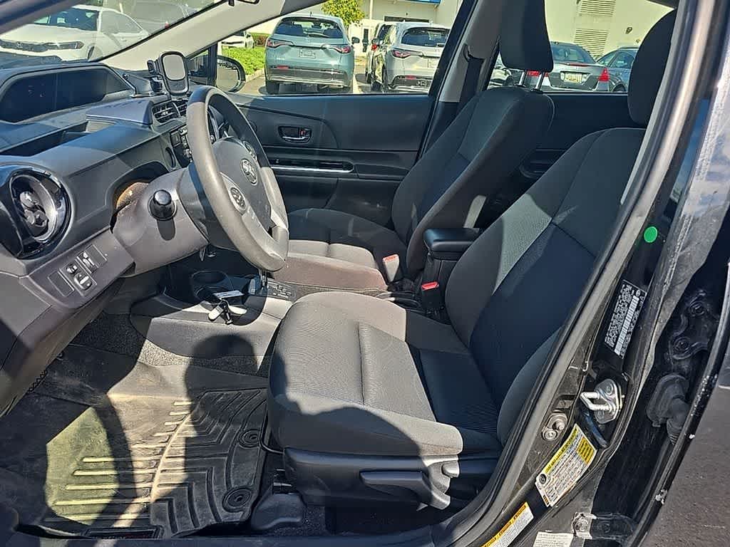 2016 Toyota Prius c Two