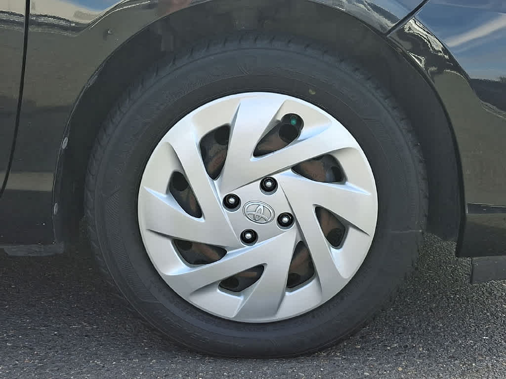 2016 Toyota Prius c Two
