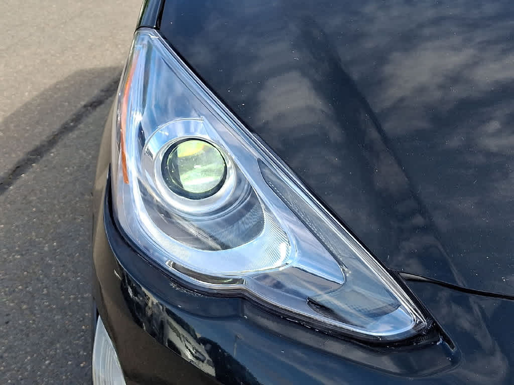 2016 Toyota Prius c Two