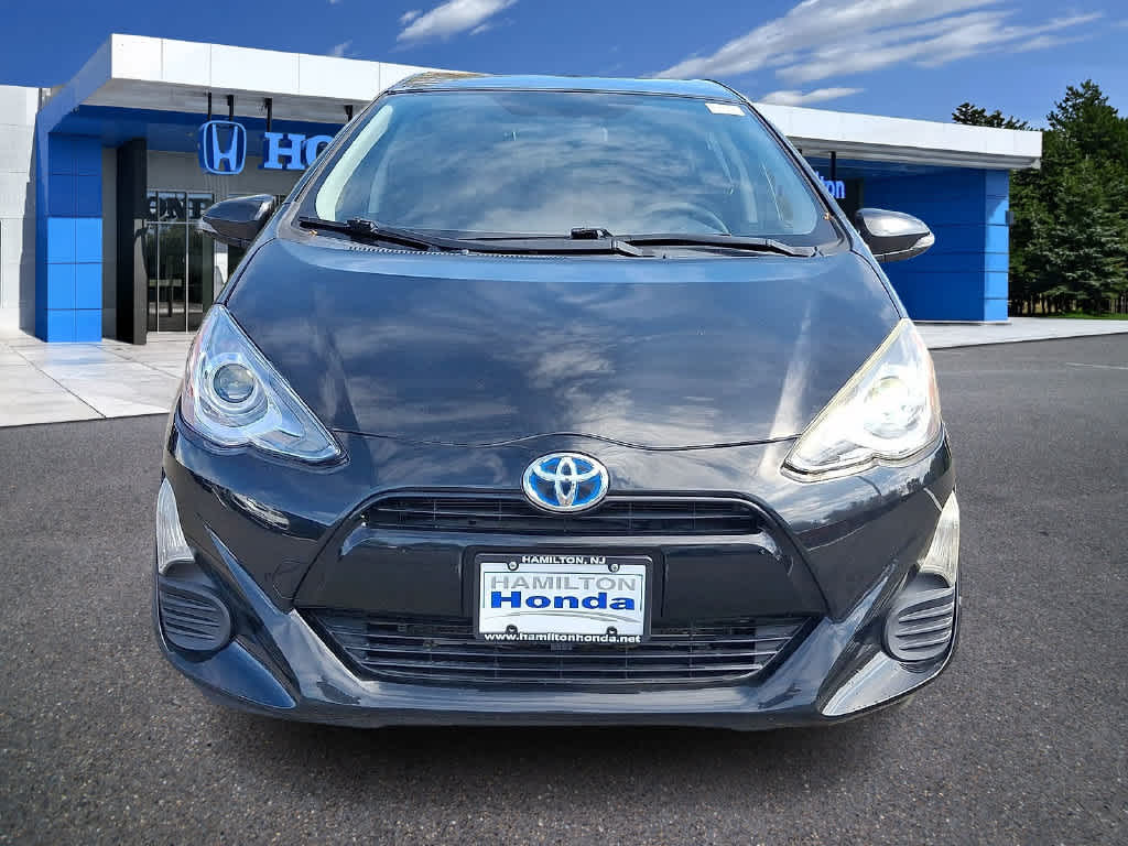 2016 Toyota Prius c Two