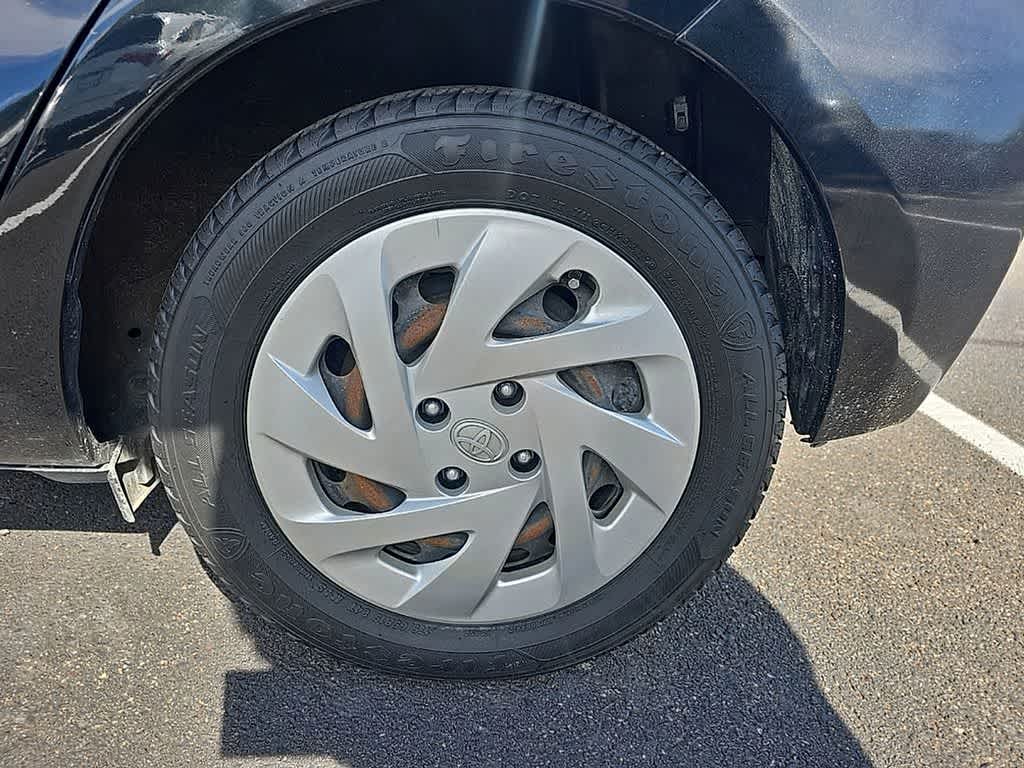 2016 Toyota Prius c Two