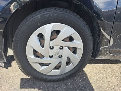 2016 Toyota Prius c Two