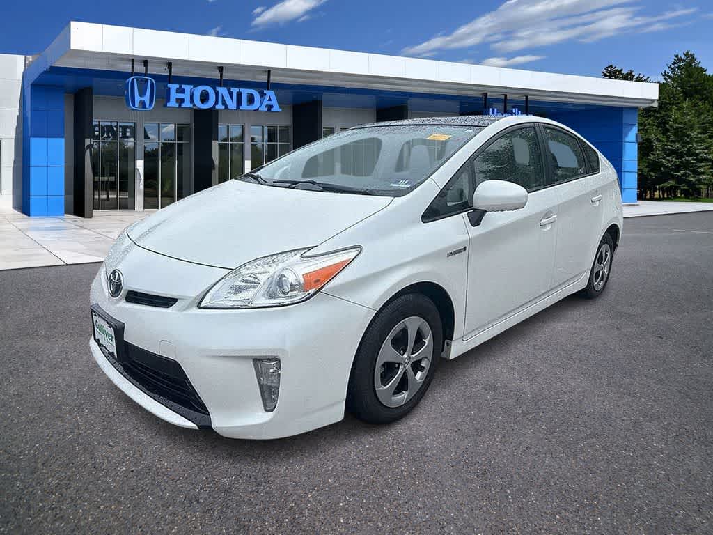 2013 Toyota Prius Four's photo