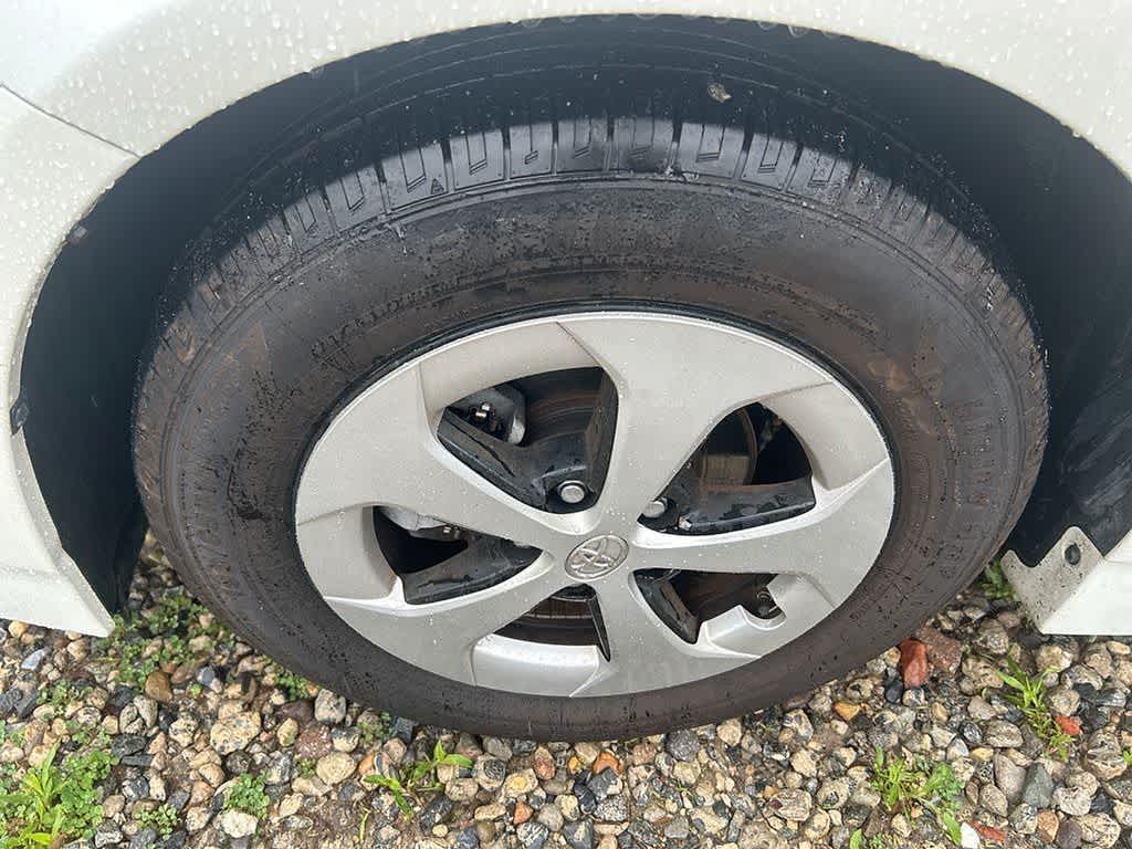 2013 Toyota Prius Four