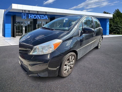 2013 Toyota Yaris LE