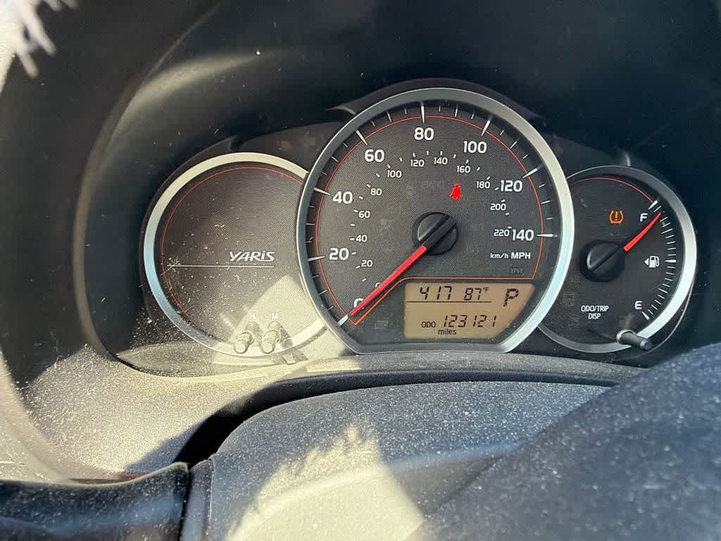 2013 Toyota Yaris LE