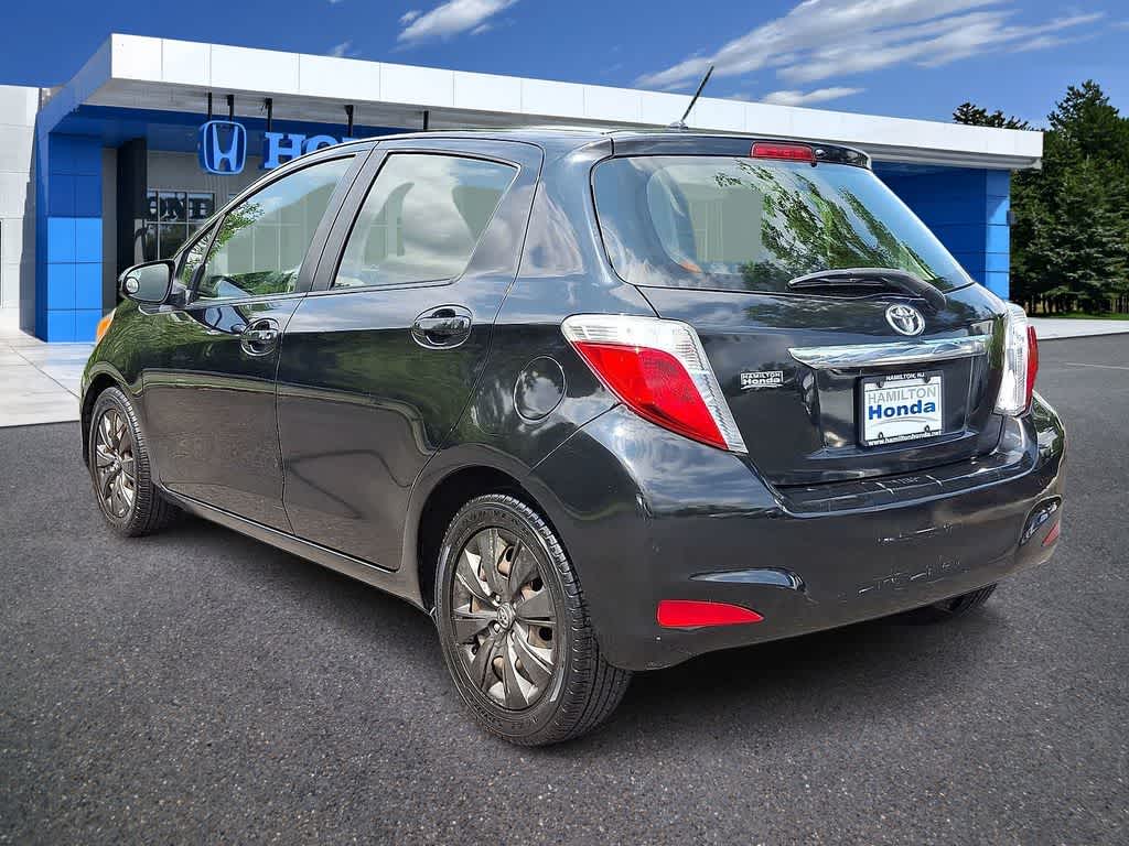 2013 Toyota Yaris LE