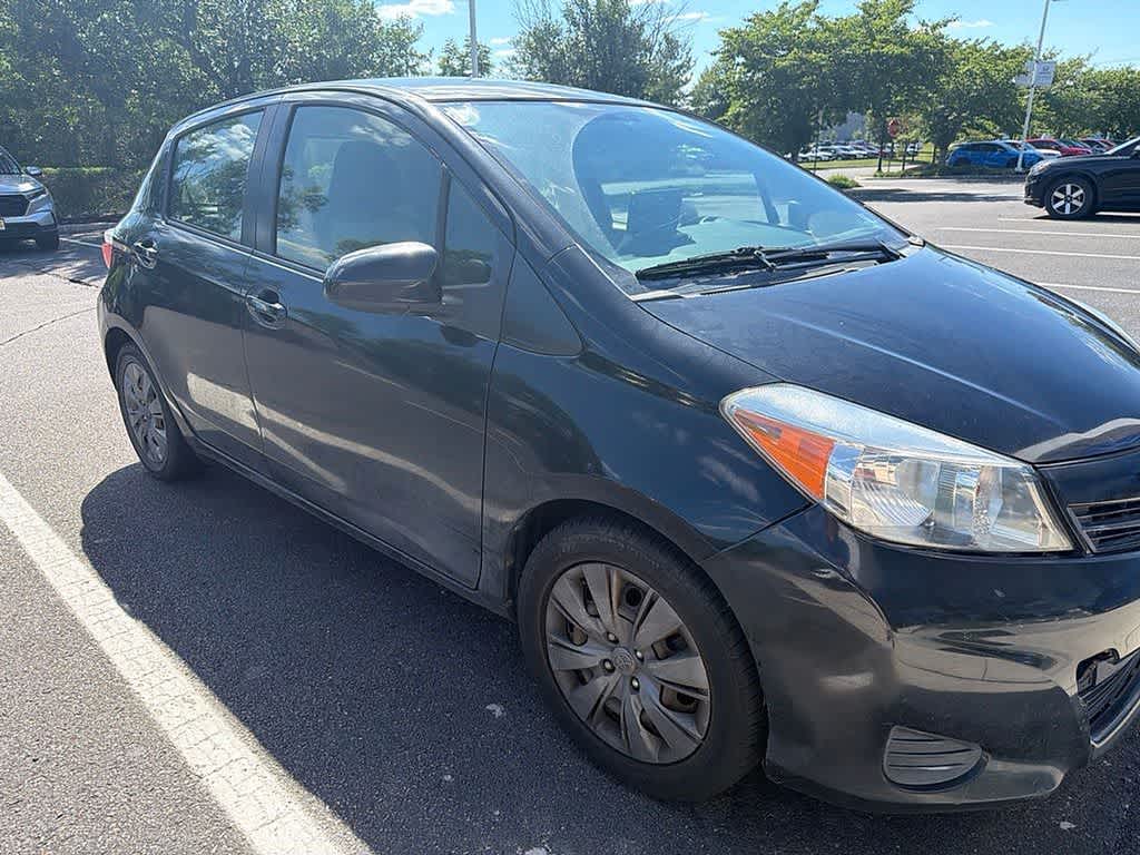 2013 Toyota Yaris LE